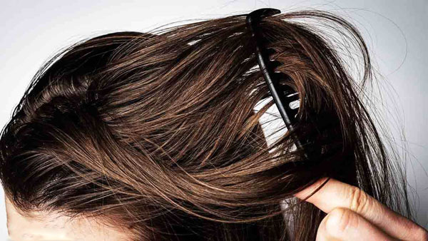  علل چرب شدن مو بعد از کراتین